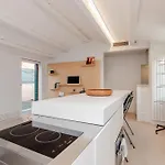 Guesthost - Piazza San Marco Cozy Retreat With Terrace Διαμέρισμα *